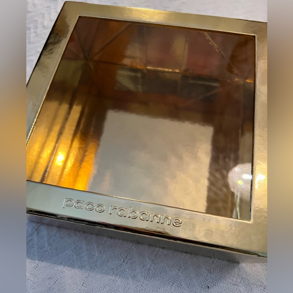 Paco Rabanne gold box